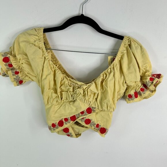 Herencia Collection yellow crop top with rose embroidery size small - Picture 3 of 10